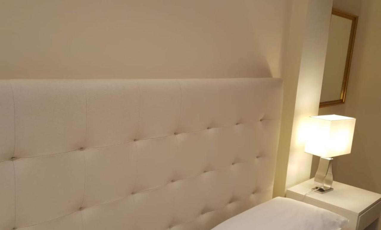 Apartamentos Turisticos Arosa Ogrove 格罗韦 外观 照片