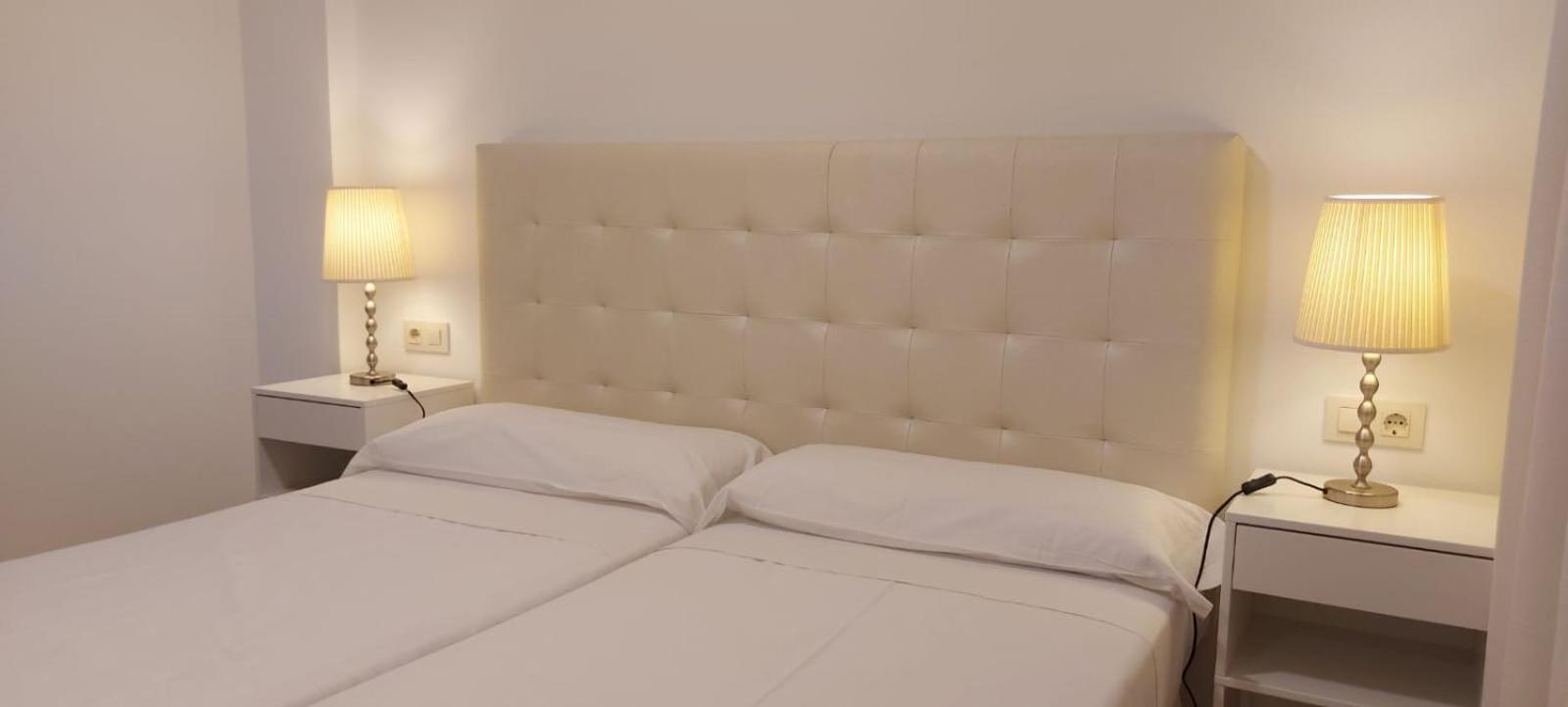Apartamentos Turisticos Arosa Ogrove 格罗韦 外观 照片