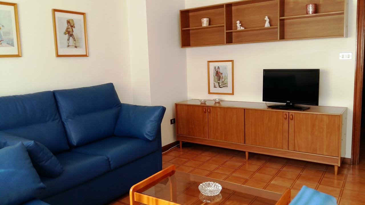 Apartamentos Turisticos Arosa Ogrove 格罗韦 外观 照片